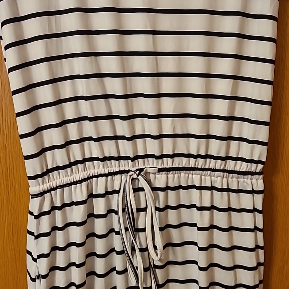 Black and White Striped Dress - Picture 2 of 3